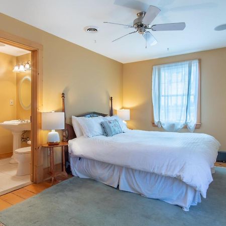 Emilyville Inn Campbellford Ngoại thất bức ảnh