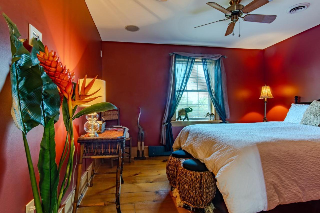 Emilyville Inn Campbellford Ngoại thất bức ảnh