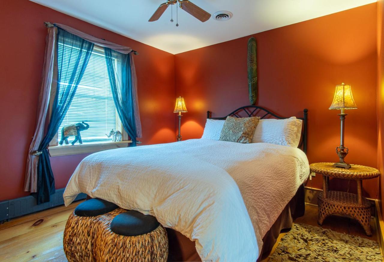 Emilyville Inn Campbellford Ngoại thất bức ảnh