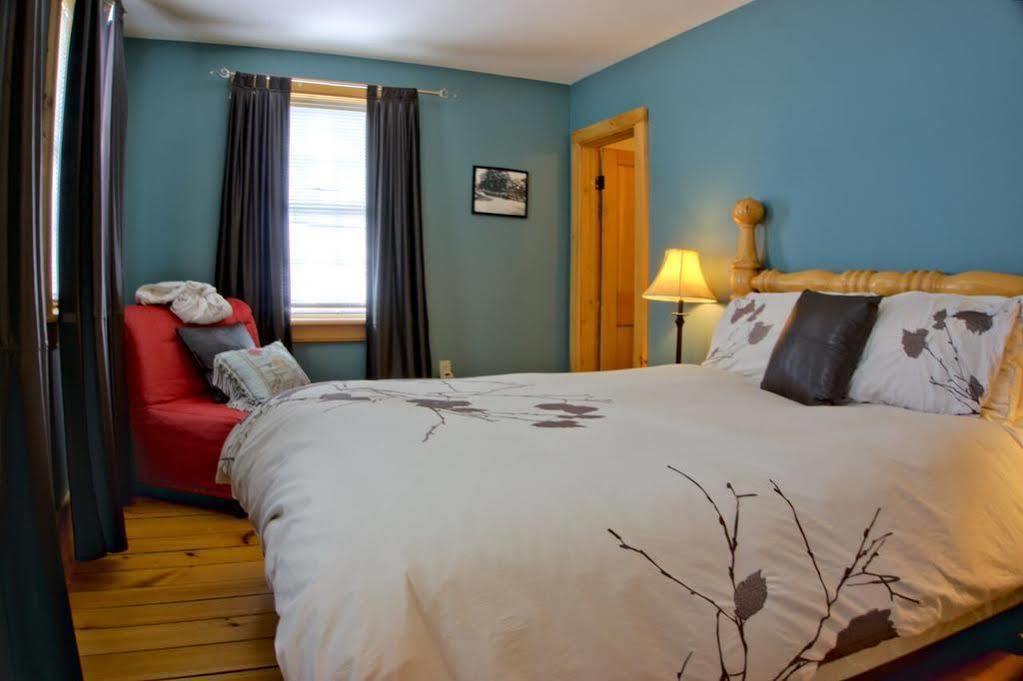 Emilyville Inn Campbellford Ngoại thất bức ảnh